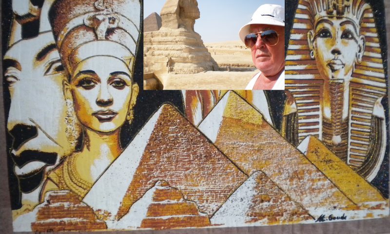 Tainele reginei Nefertiti  IV